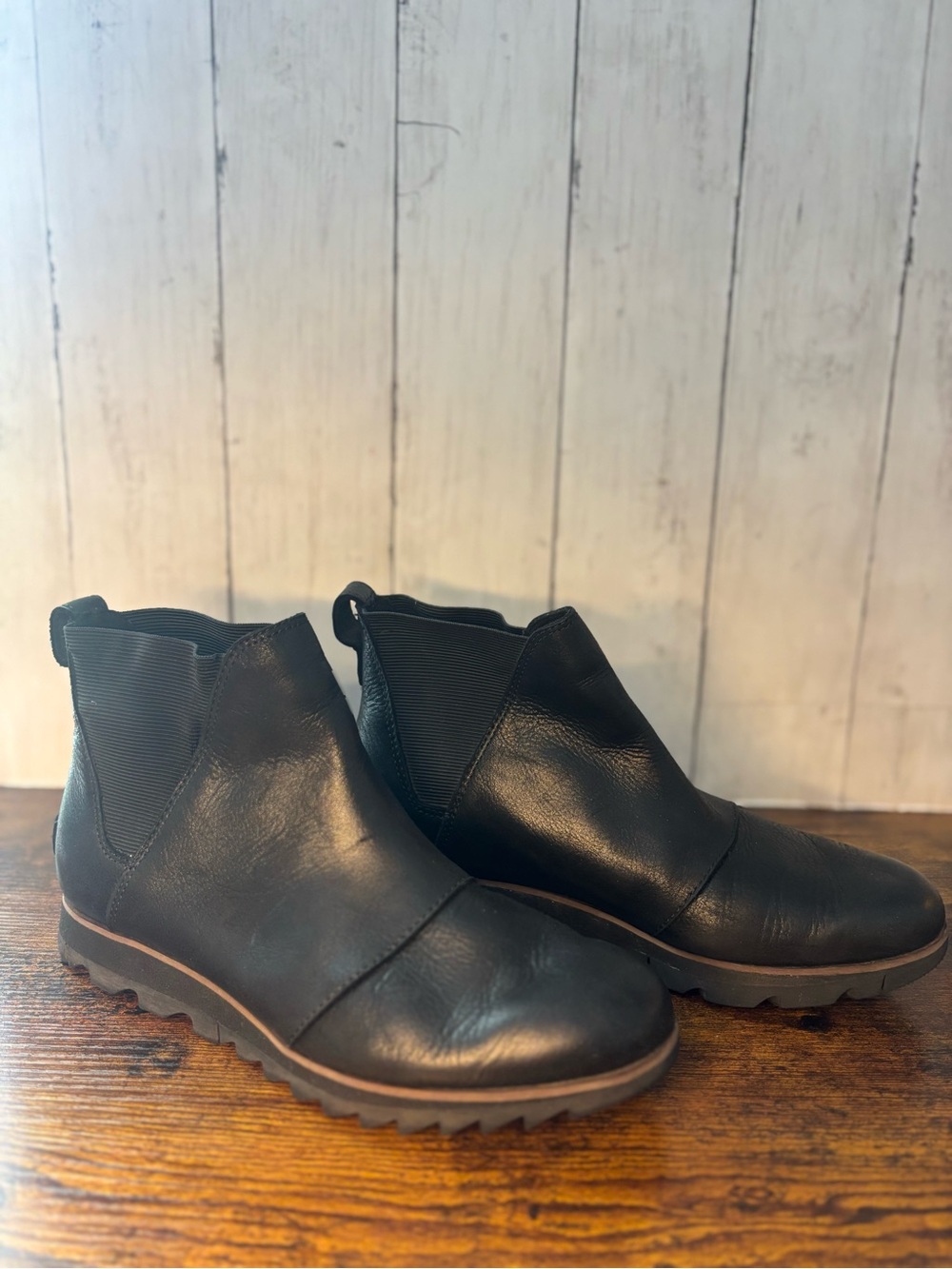 Sorel Women's Black Leather Ankle Booties